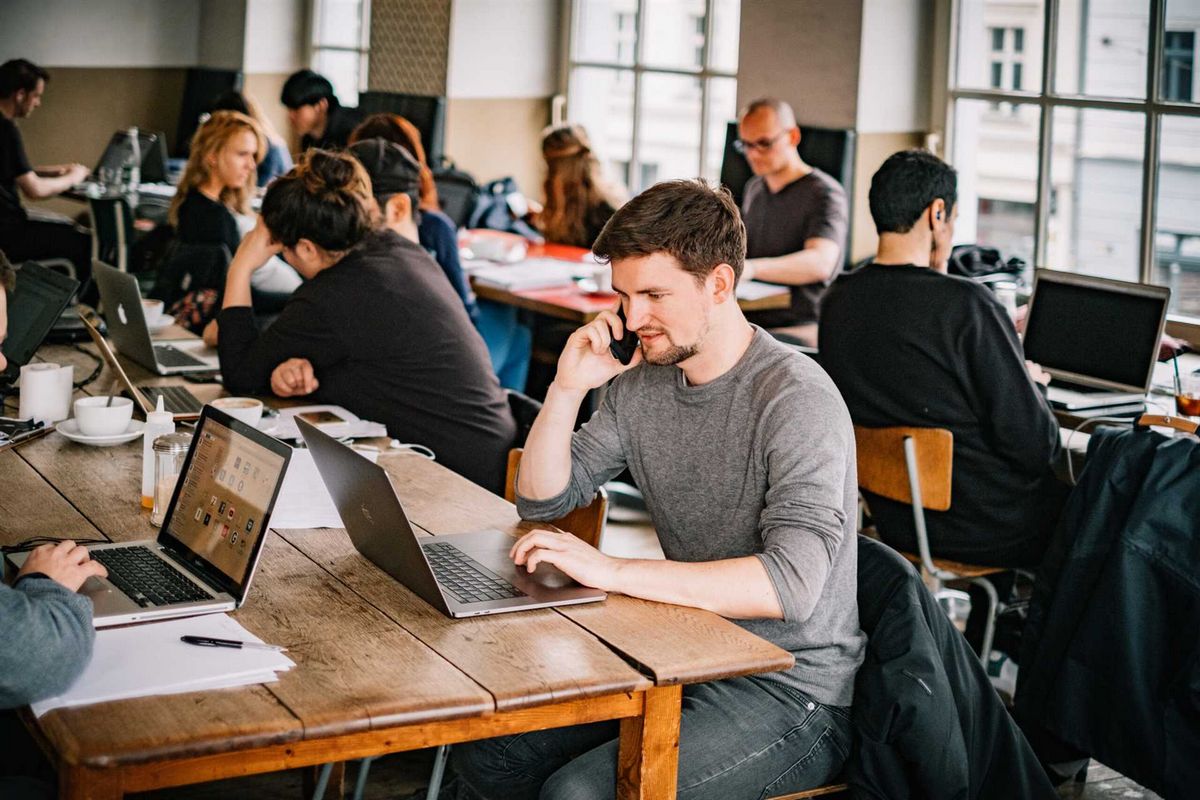 Startup Stock Photos — Вперед! Создайте нечто невероятное с помощью этого вдохновляющего ресурса и расширьте свои границы!